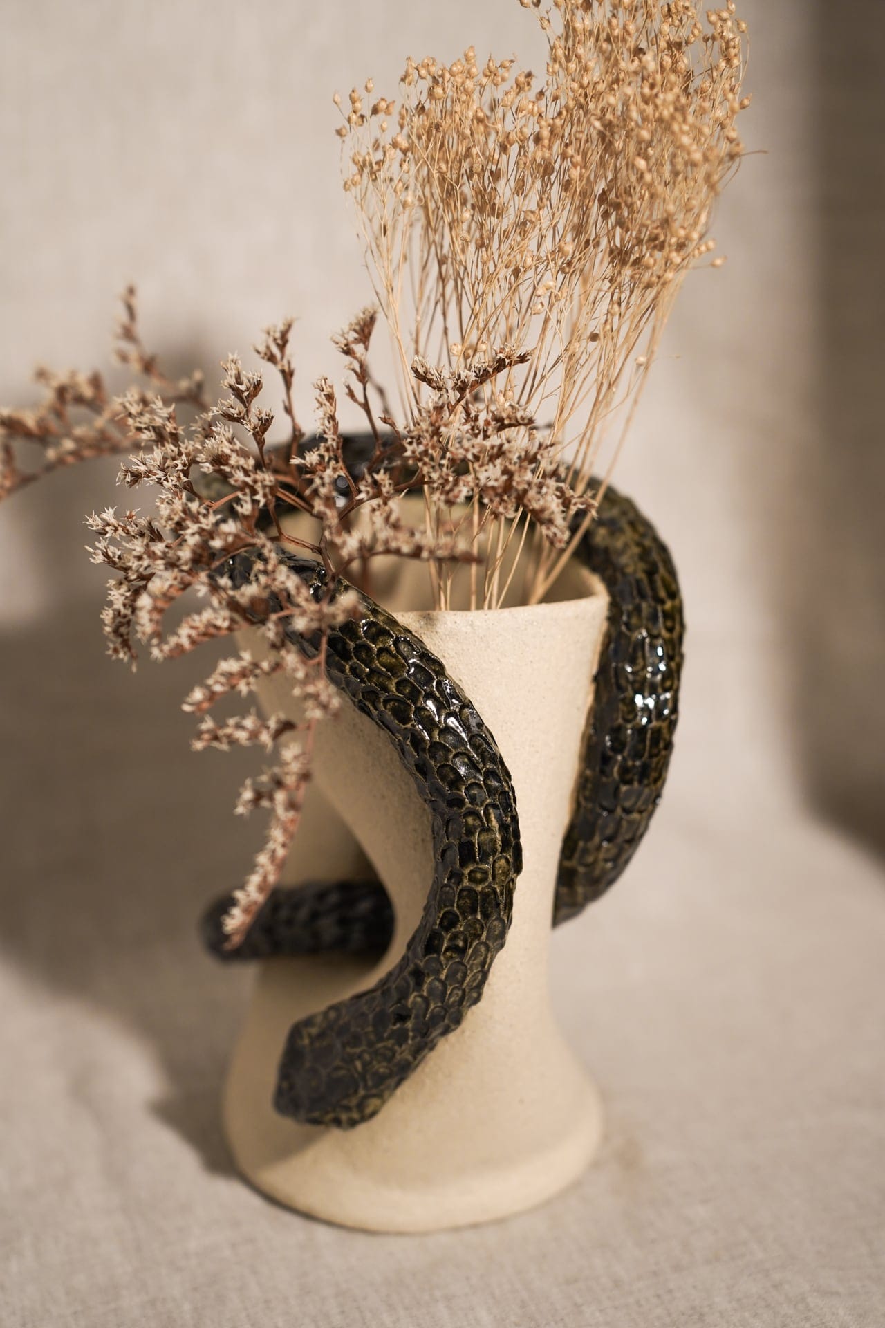 Vase serpent