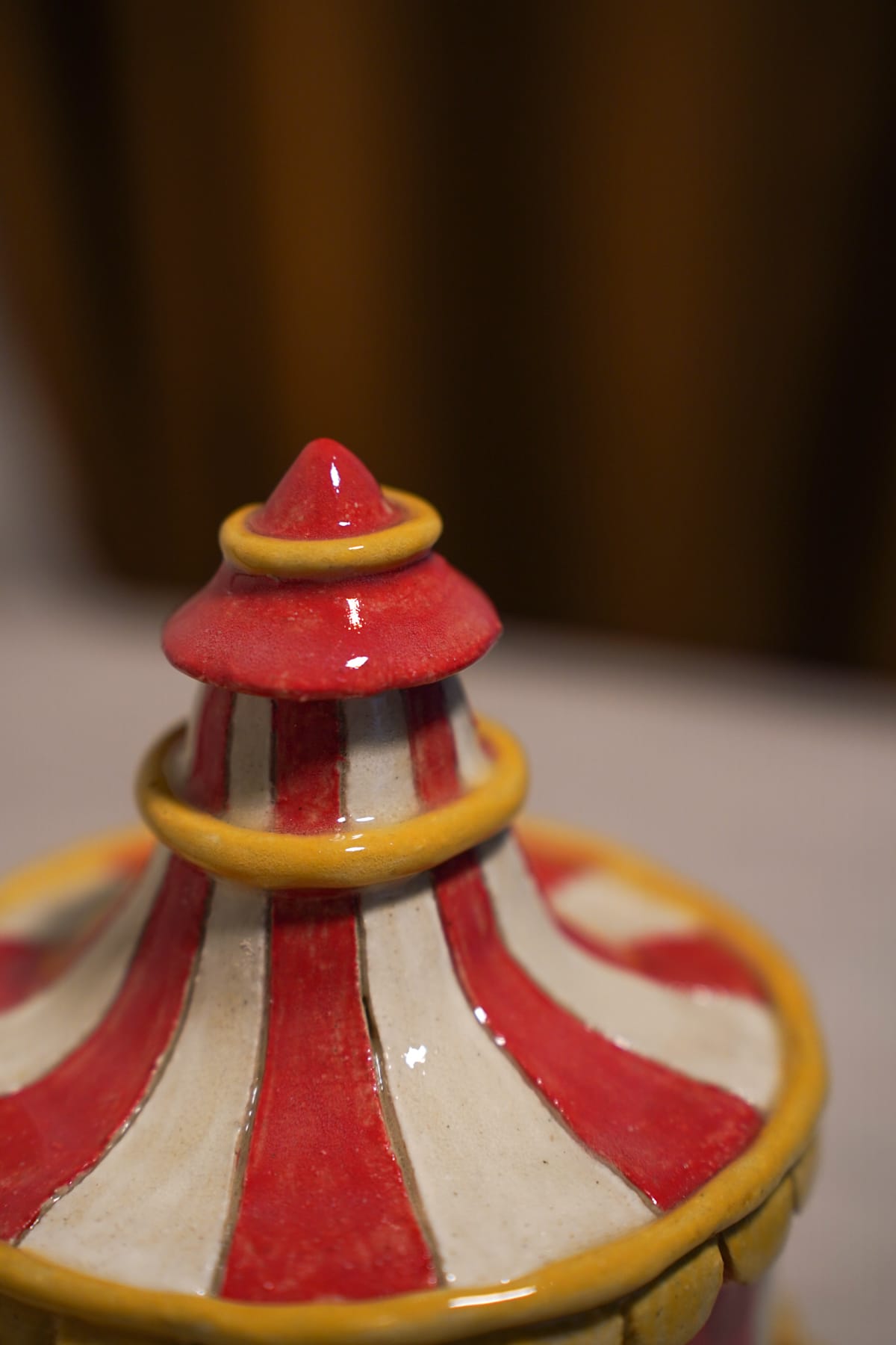 Chapiteau à encens — image 6