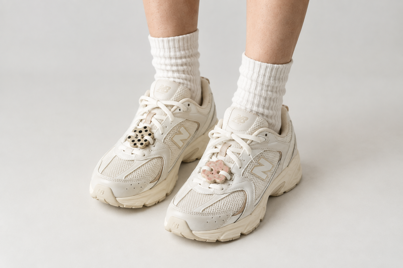 Charms sneakers